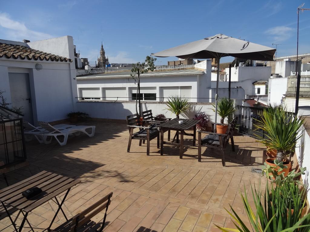 Apartamentos Almirante Hoyos Seville Exterior photo